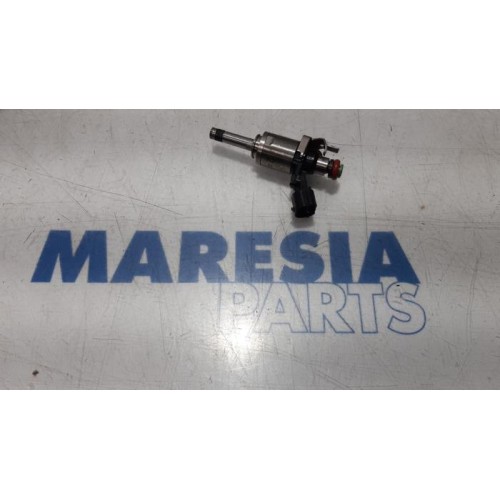 Renault - Clio - Injector (petrol injection)