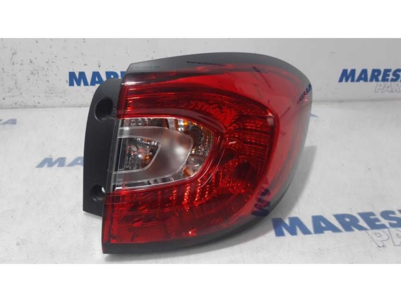 Renault - Captur - Taillight, right