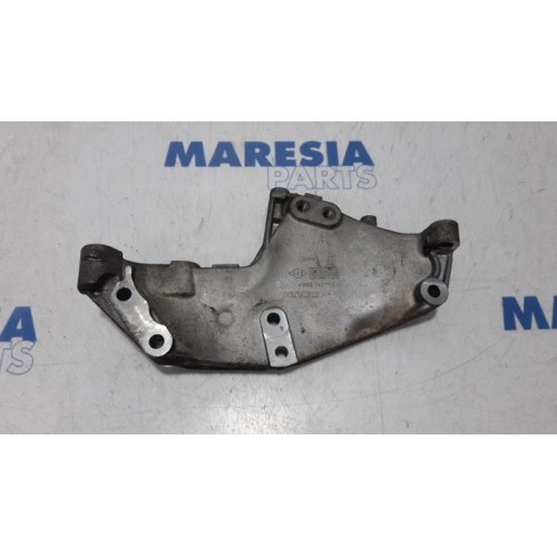 Renault - Espace - Engine mount
