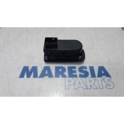 Alfa Romeo - Mito - Multi-functional window switch