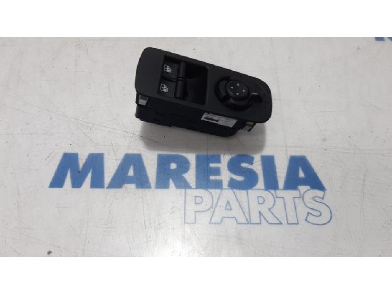 Alfa Romeo - Mito - Multi-functional window switch