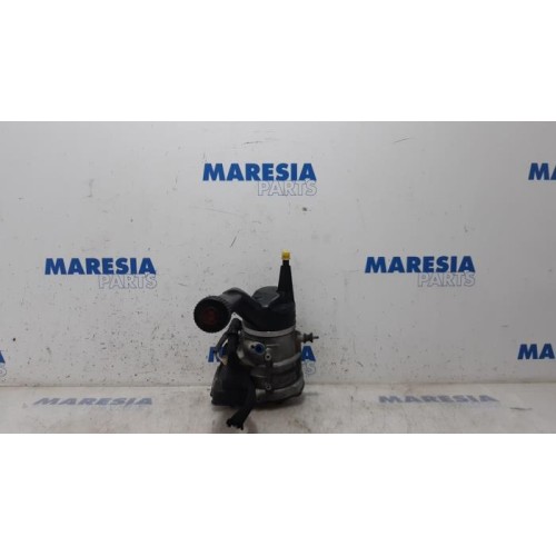 Peugeot - 308 - Power steering pump