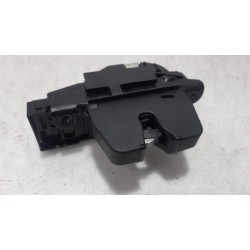 Peugeot - 308 - Tailgate lock mechanism