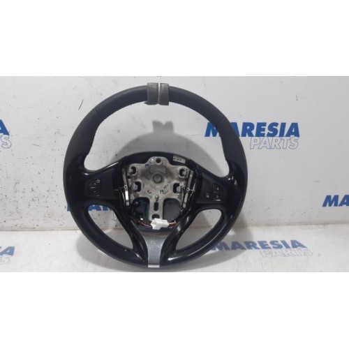 Renault - Captur - Steering wheel