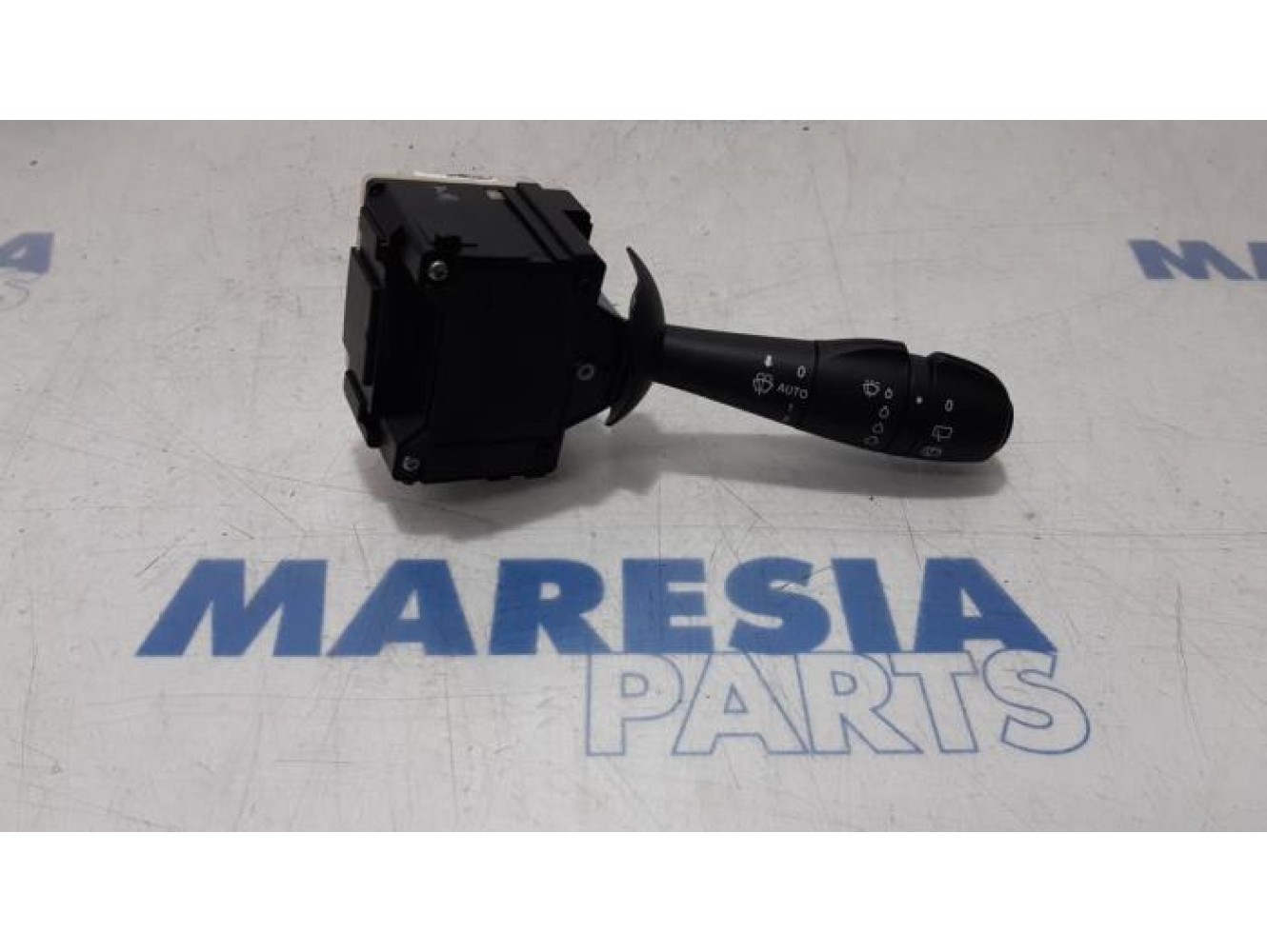 Renault - Captur - Wiper switch