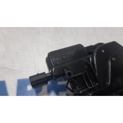 Renault - Captur - Tailgate lock mechanism