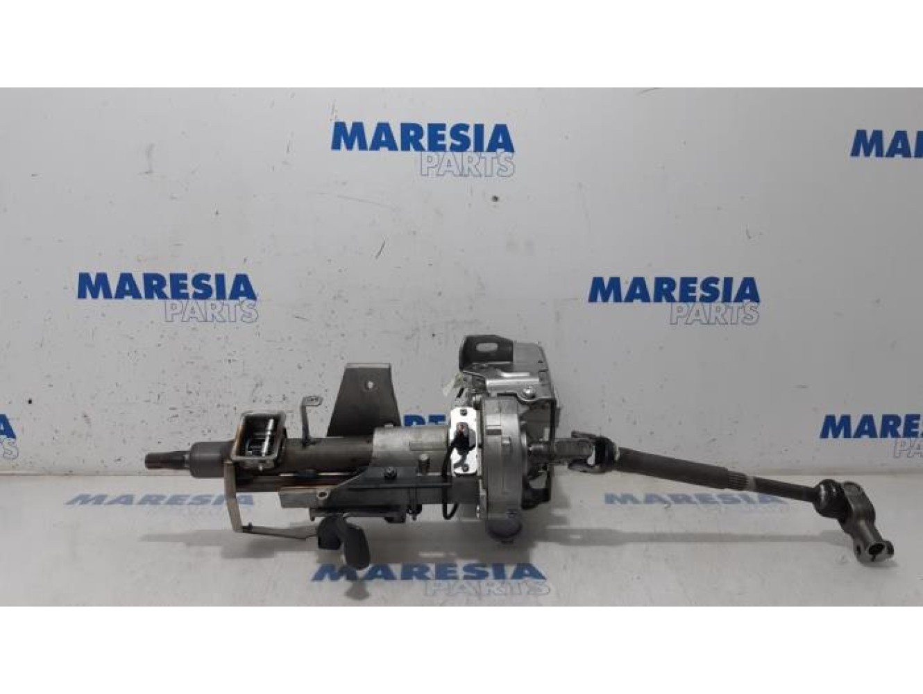 Renault - Captur - Steering column housing