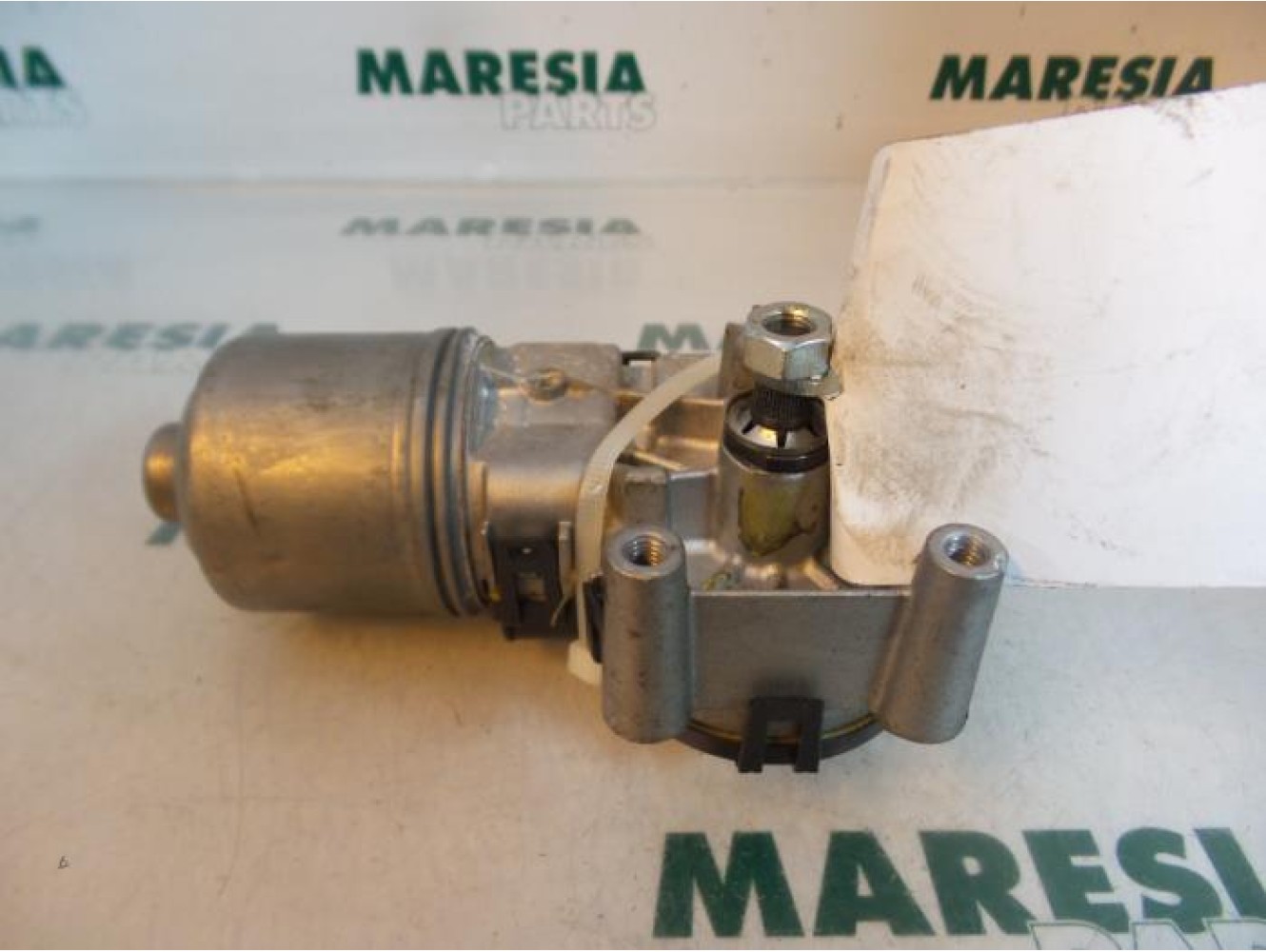 Peugeot - 207 - Front wiper motor