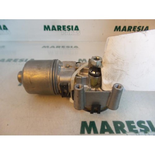 Peugeot - 207 - Front wiper motor
