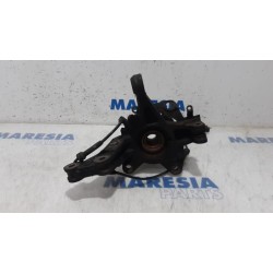 Renault - Clio - Knuckle, front right