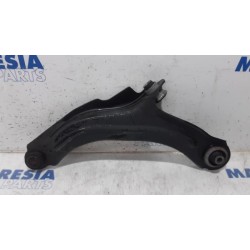 Renault - Clio - Front lower wishbone, right