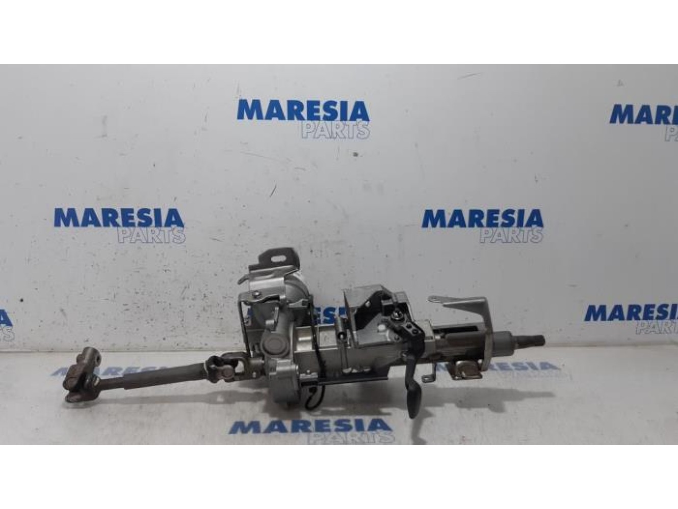 Renault - Clio - Steering column housing