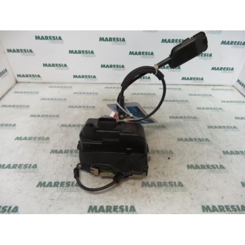 Renault - Laguna - Rear door mechanism 4-door, right