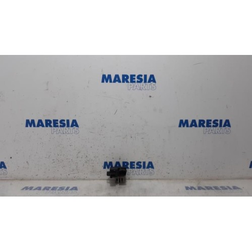 Renault - Clio - Cooling fan resistor