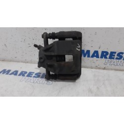 Renault - Clio - Front brake calliper, left