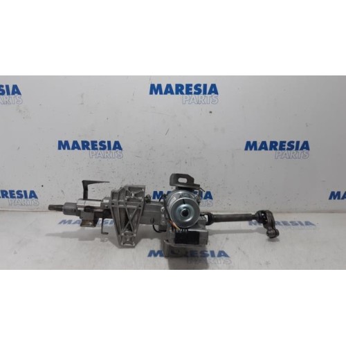 Renault - Clio - Steering column housing