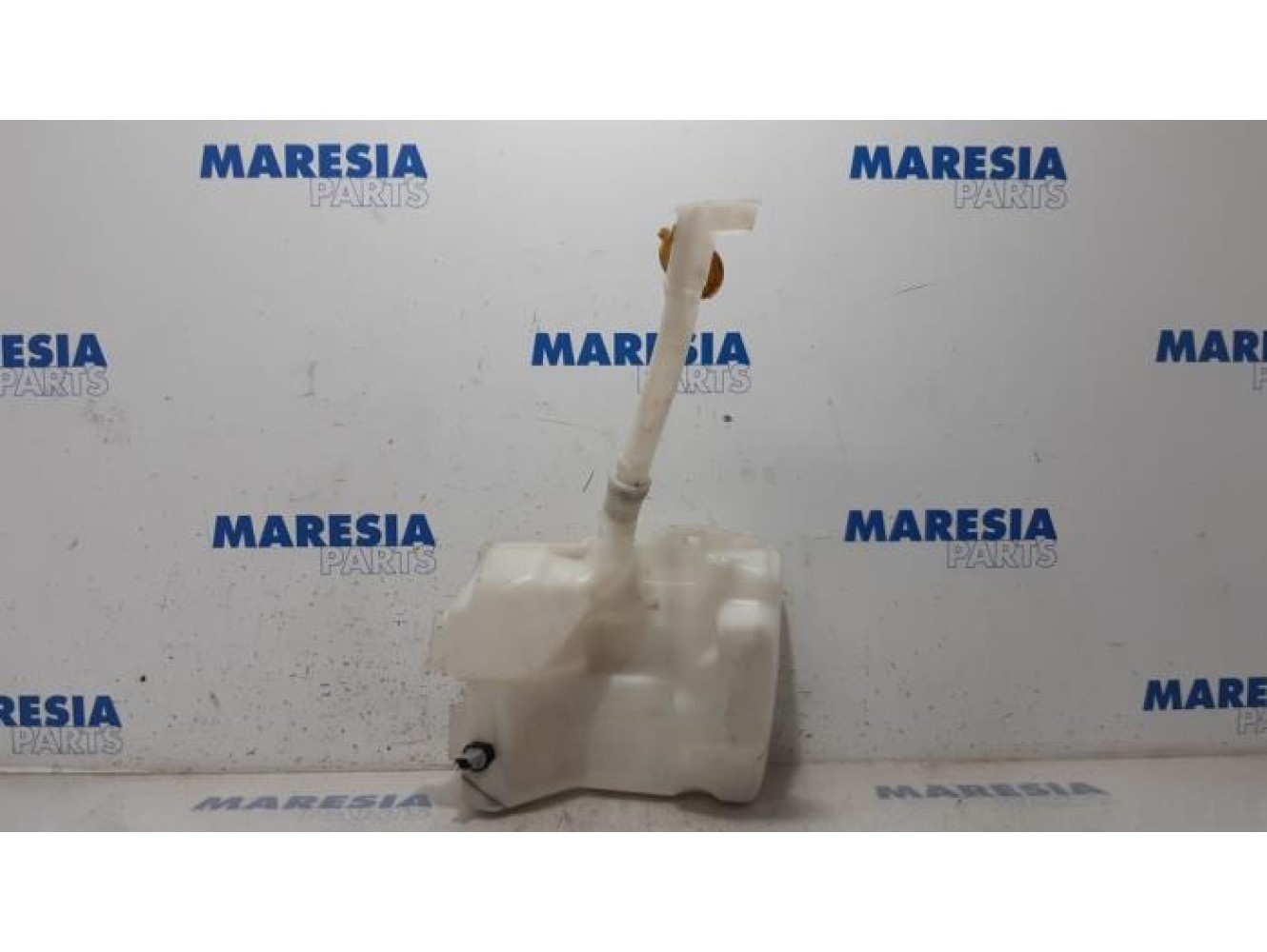 Renault - Espace - Front windscreen washer reservoir