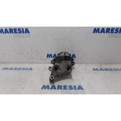 Renault - Espace - Engine mount