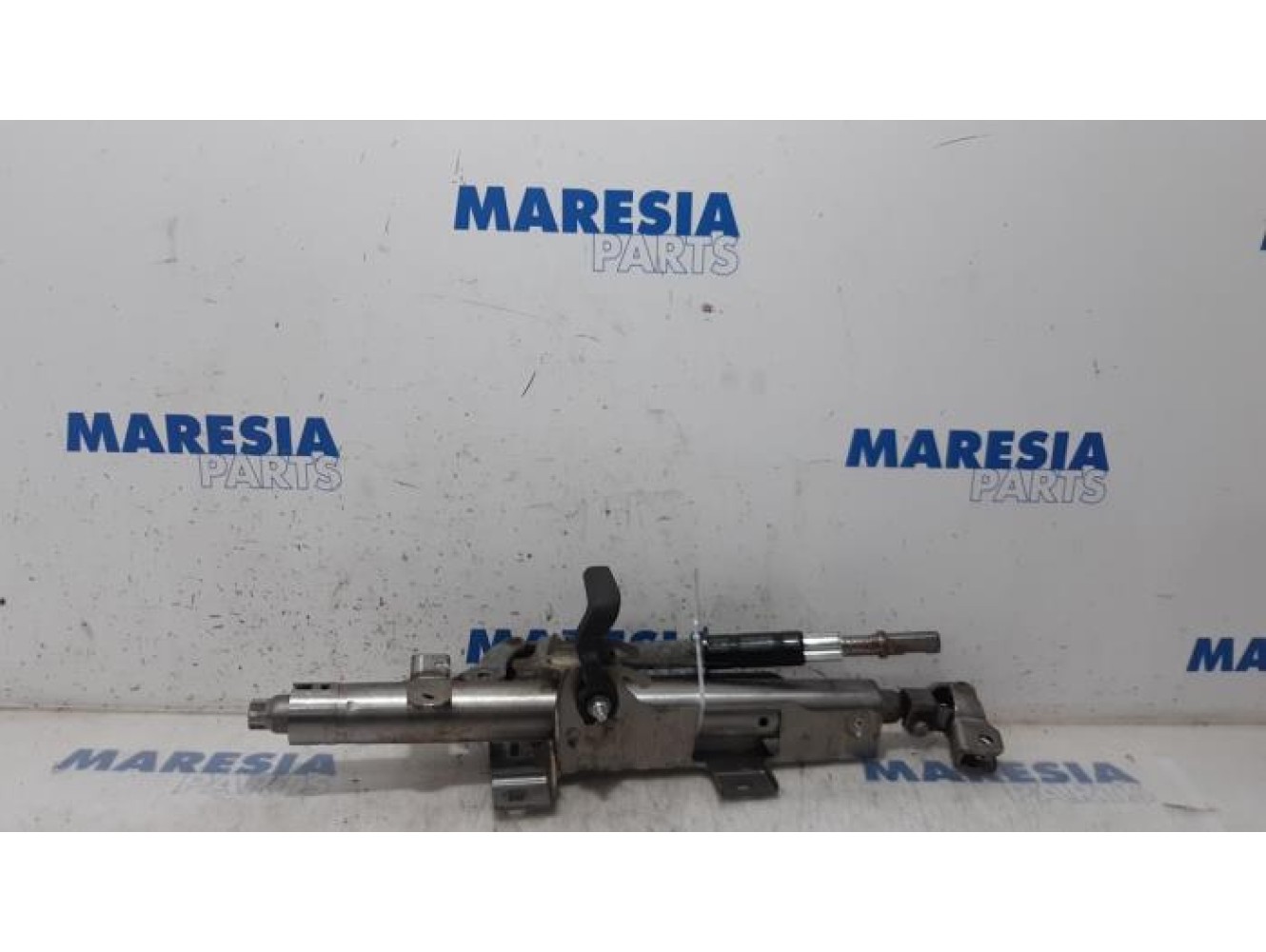Renault - Master - Steering column housing