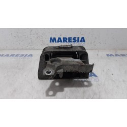Renault - Master - Motorsteun