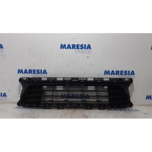 Peugeot - 308 - Pare-chocs grille