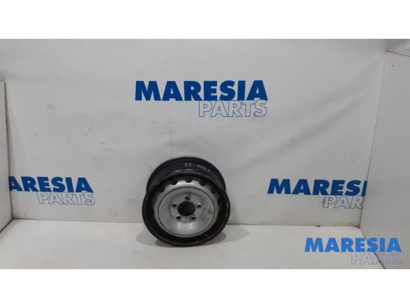 Renault - Master - Wheel