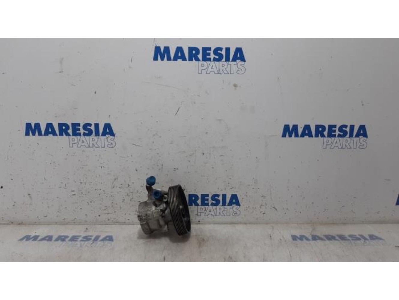 Peugeot - Bipper - Power steering pump