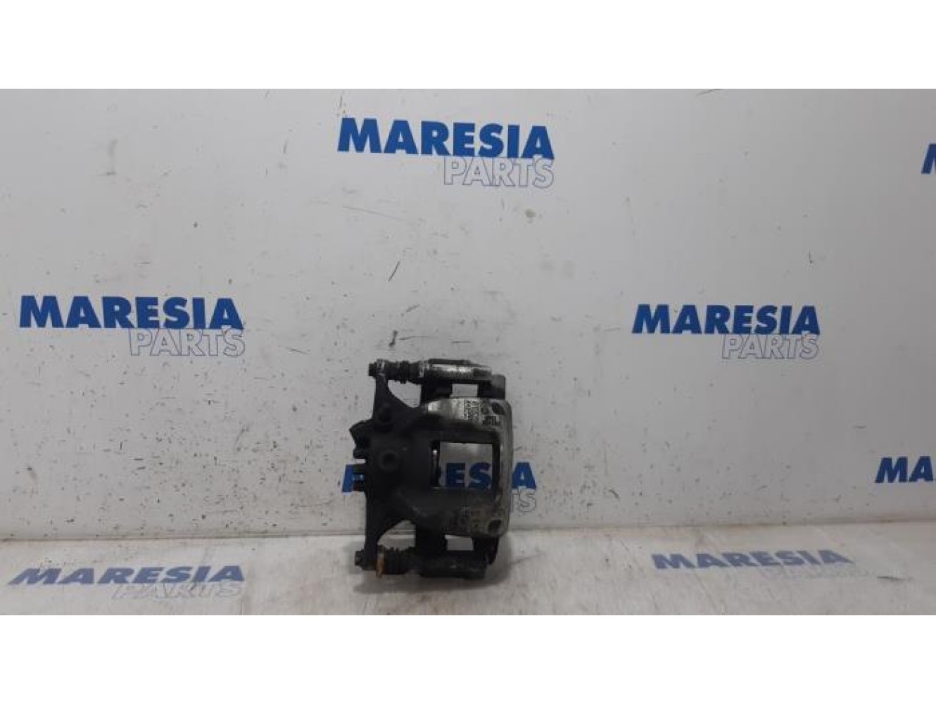 Fiat - Talento - Front brake calliper, left