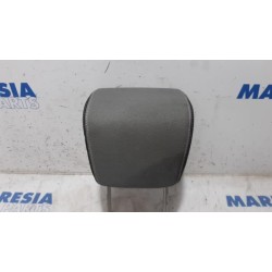 Fiat - Punto - Headrest