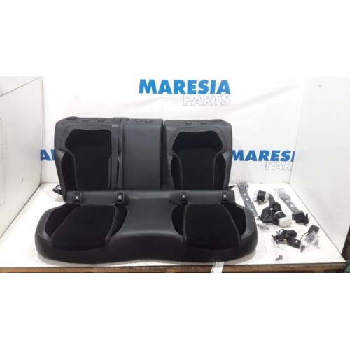 Renault - Megane - Rear bench seat