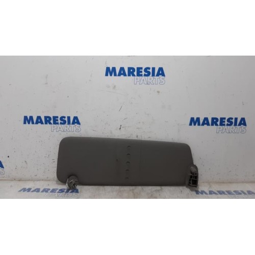 Renault - Master - Sun visor