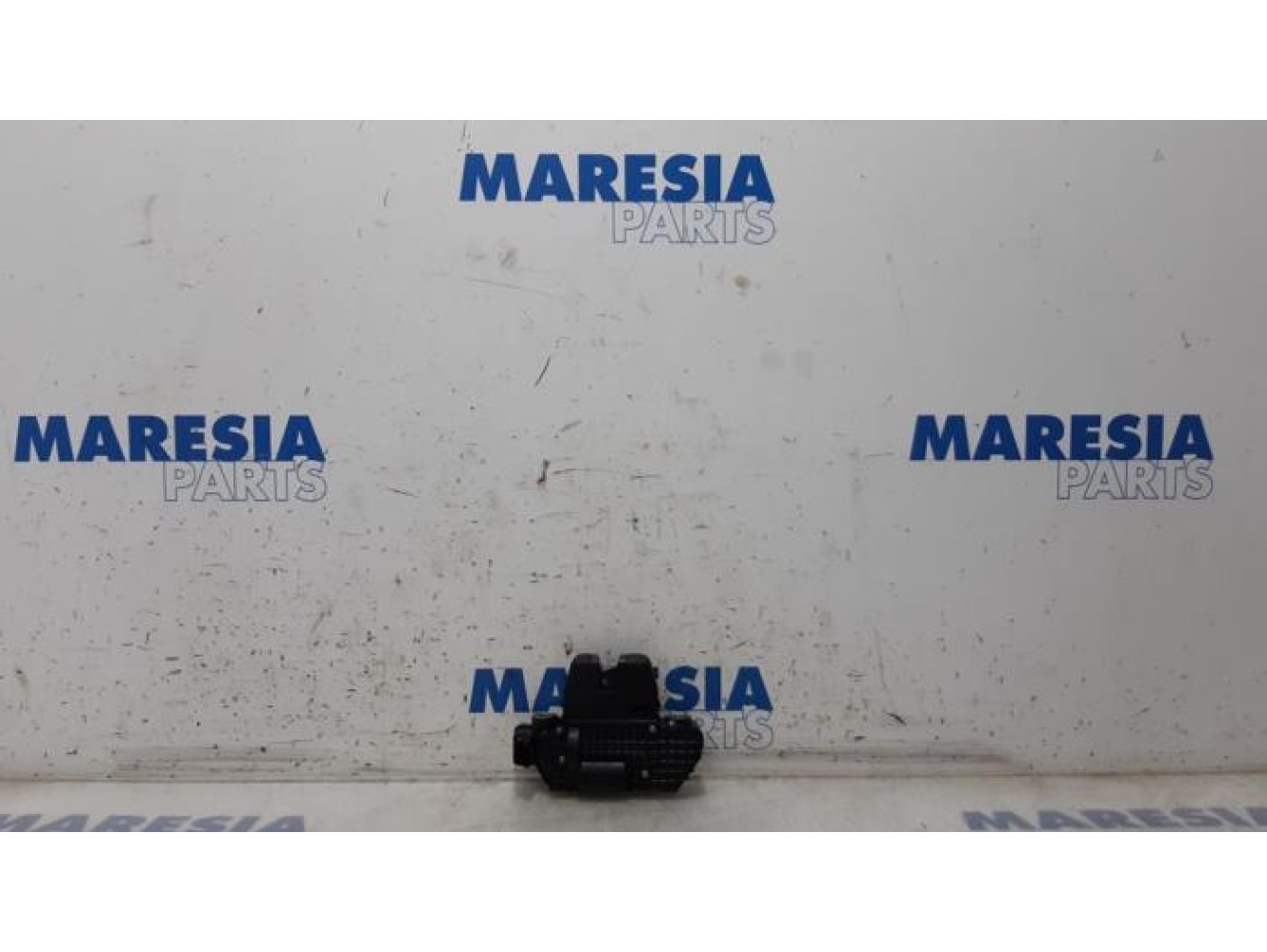 Citroen - C3 - Tailgate lock mechanism