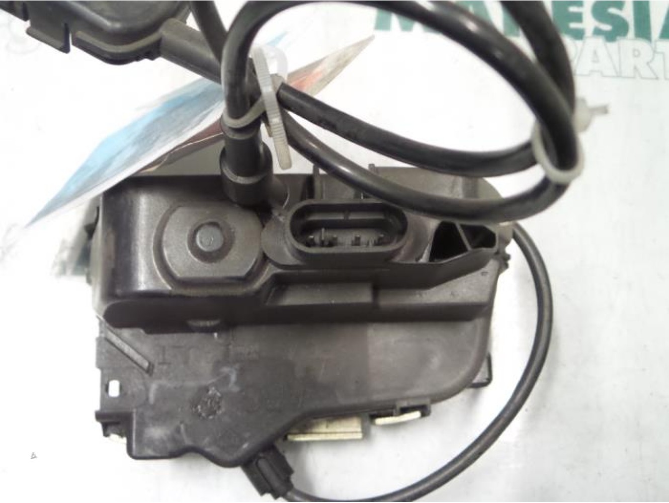 Renault - Megane - Rear door lock mechanism 4-door, left