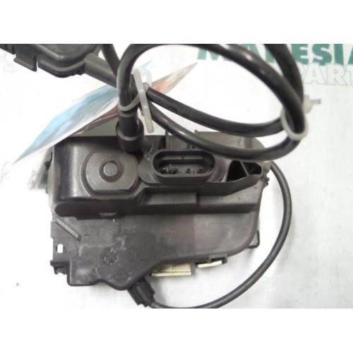 Renault - Megane - Deurslot Mechaniek 4Deurs links-achter
