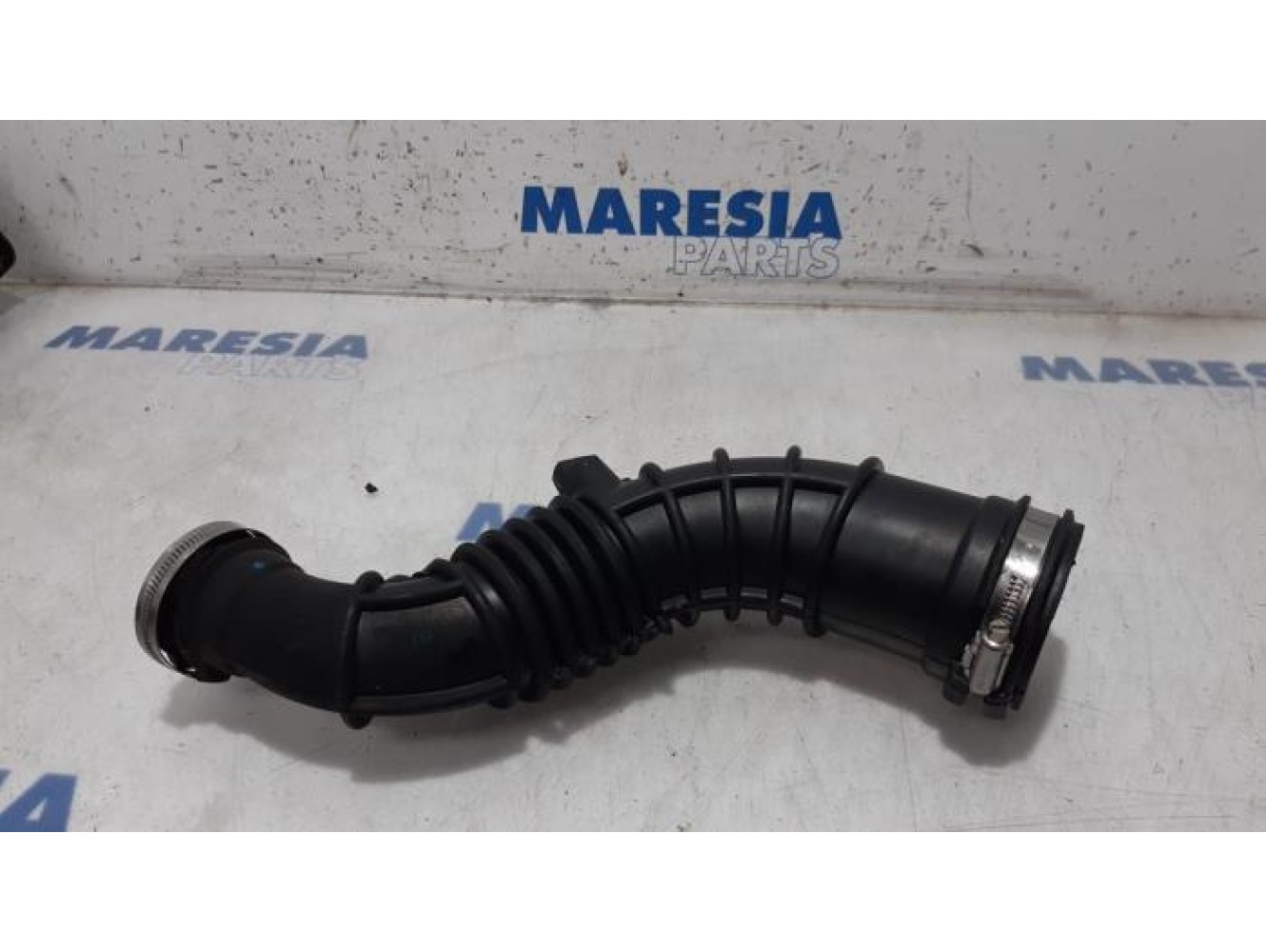 Renault - Megane - Turbo hose
