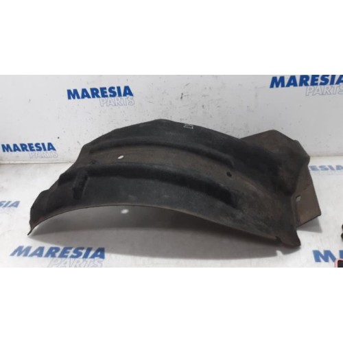 Renault - Megane - Wheel arch liner