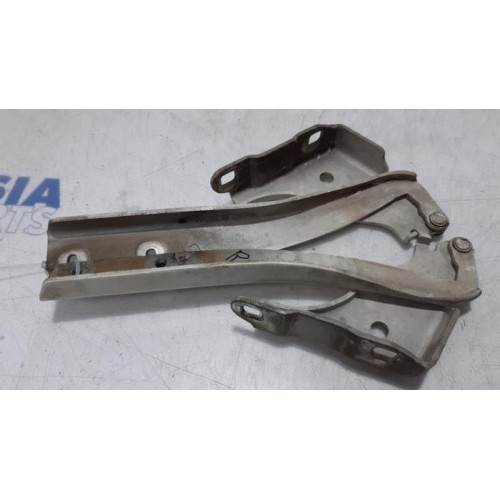 Fiat - Punto - Bonnet Hinge