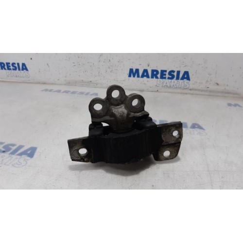 Fiat - Punto - Engine mount