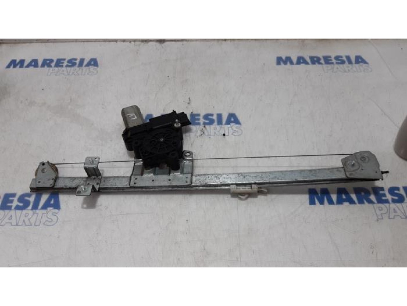 Fiat - Ducato - Window mechanism 2-door, front left
