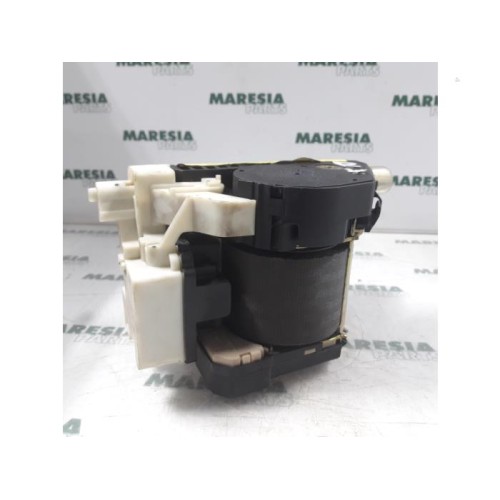 Fiat - Punto - Front seatbelt, right