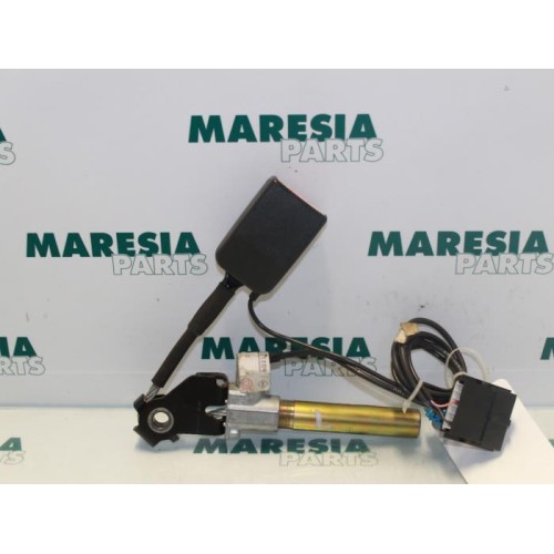 Renault - Megane - Gordelspanner links