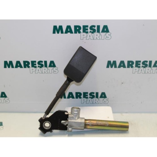 Renault - Megane - Gordelspanner links
