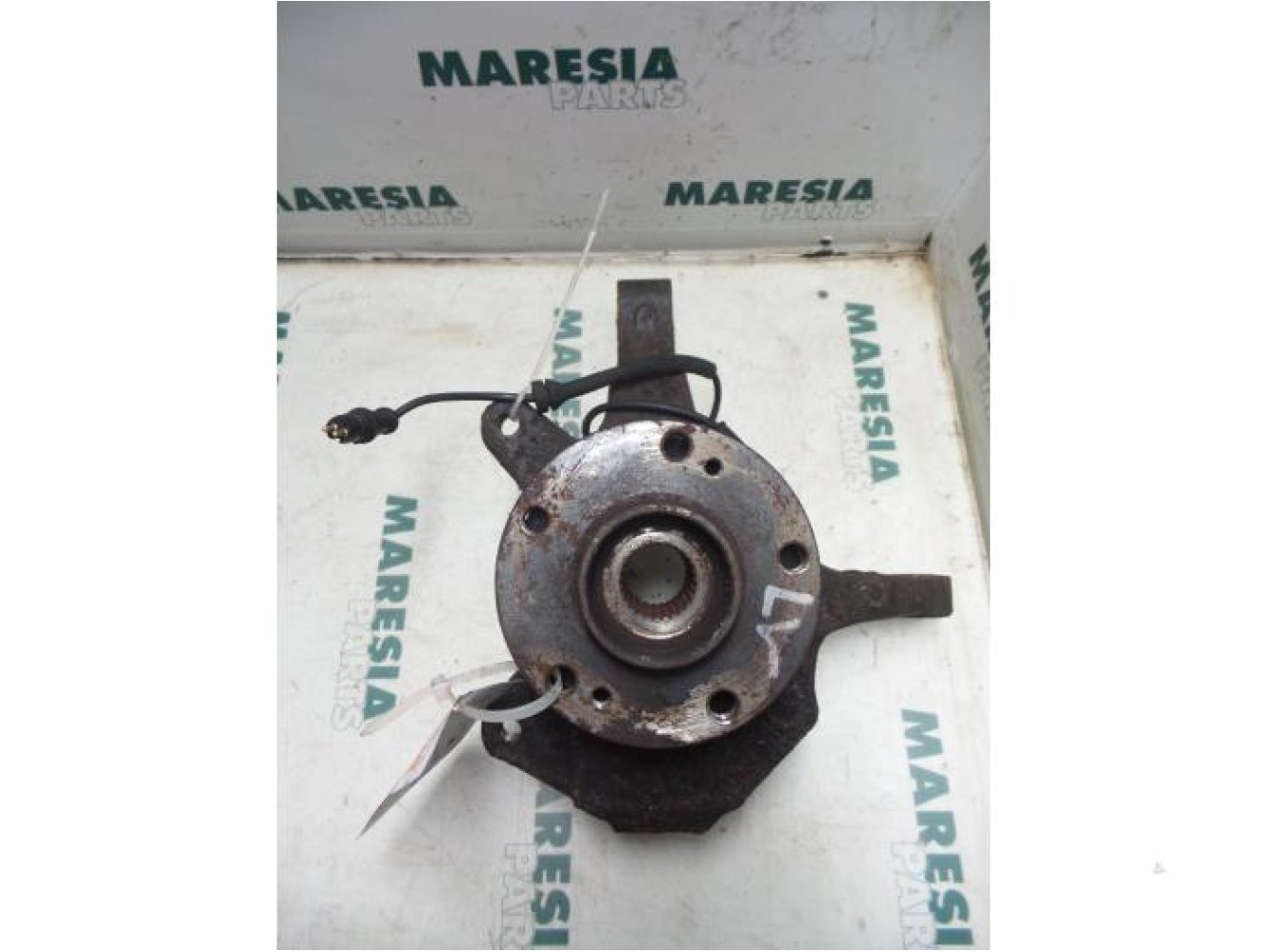 Renault - Vel Satis - Fusee links-voor