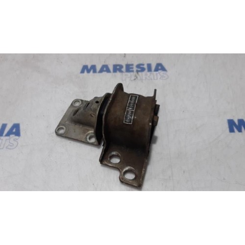 Fiat - Ducato - Engine mount