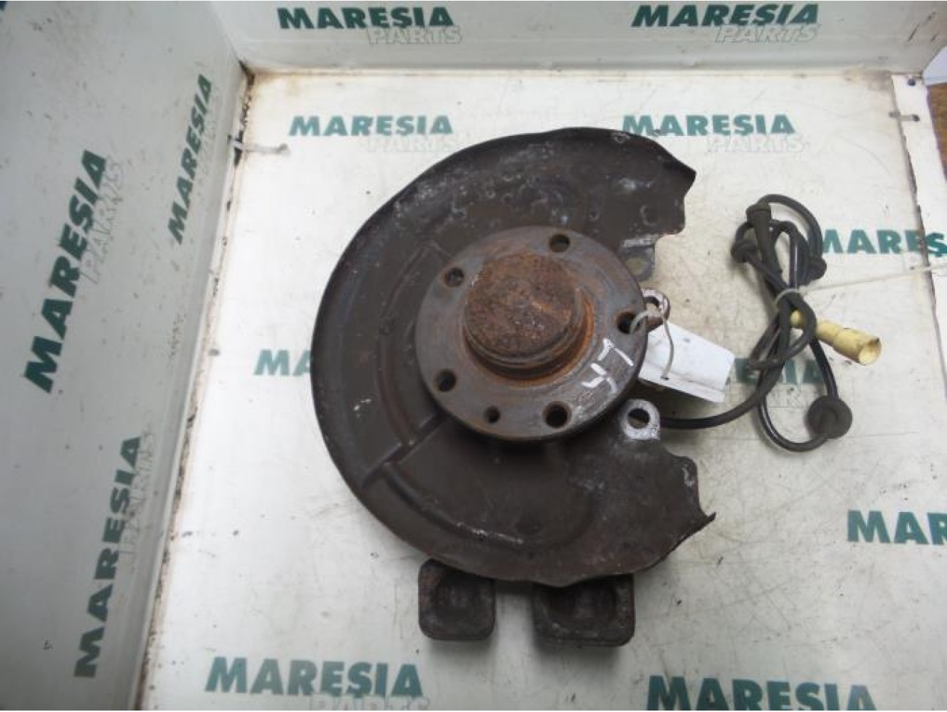 Alfa Romeo - GTV - Achsschenkel links hinten
