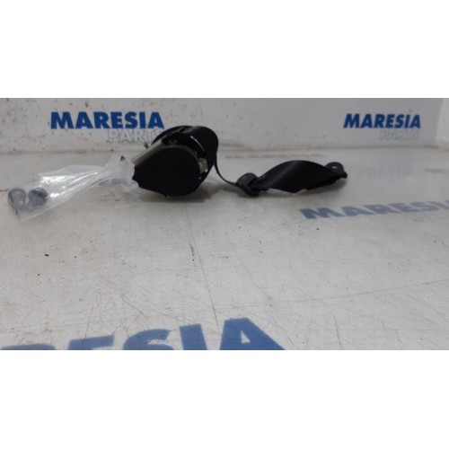 Peugeot - 207 - Rear seatbelt, right