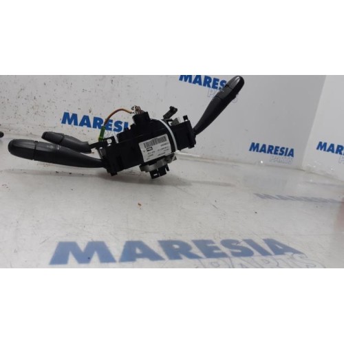 Peugeot - 207 - Steering column stalk