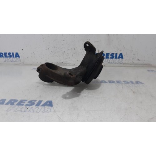 Peugeot - 207 - Knuckle, front left