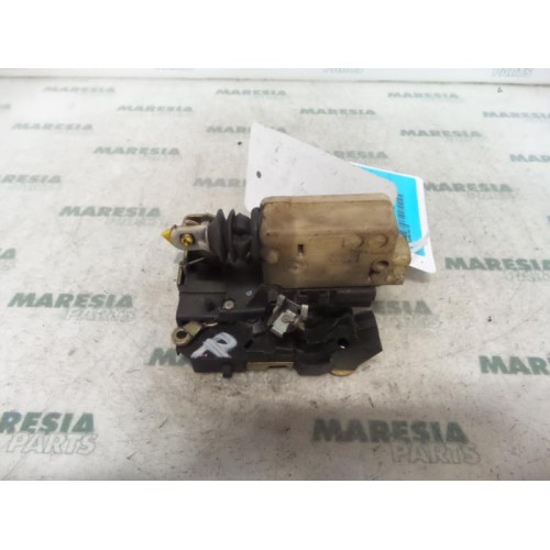 Renault - Kangoo - Door lock mechanism 2-door, right
