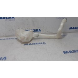 Peugeot - 207 - Front windscreen washer reservoir